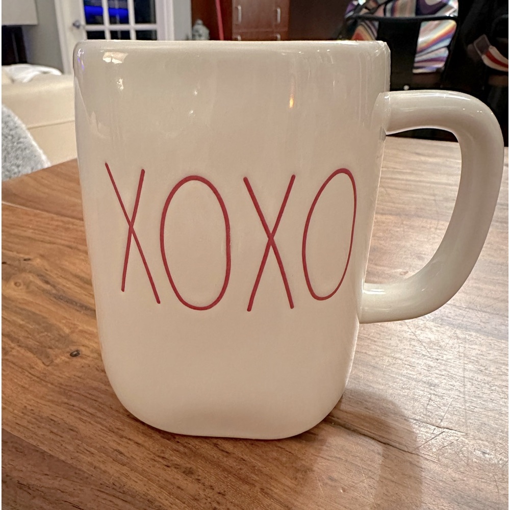 RAE DUNN XOXO Mug